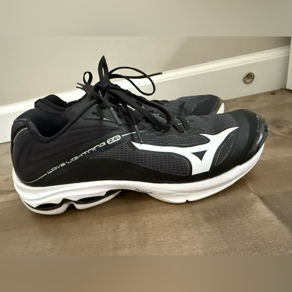 Mizuno Wave Lightning Z6 Volleyball Shoes Women 10 Black‎ White Low Top - Picture 4 of 16